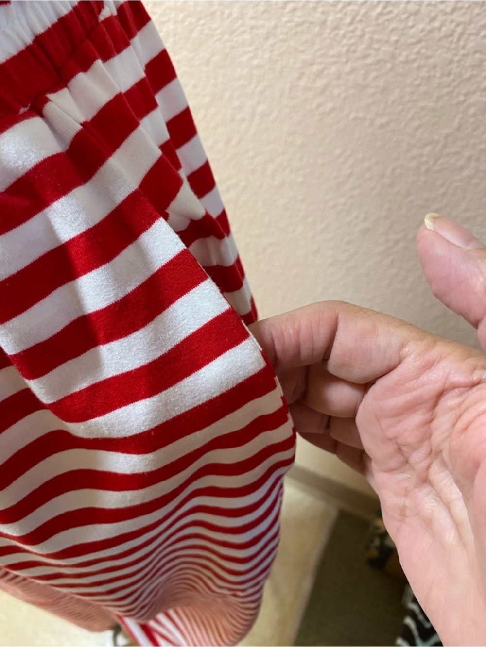 Women's Red & White Striped Pajama Set - Comfortable Lounge Top & Pants - Picture 9 of 13
